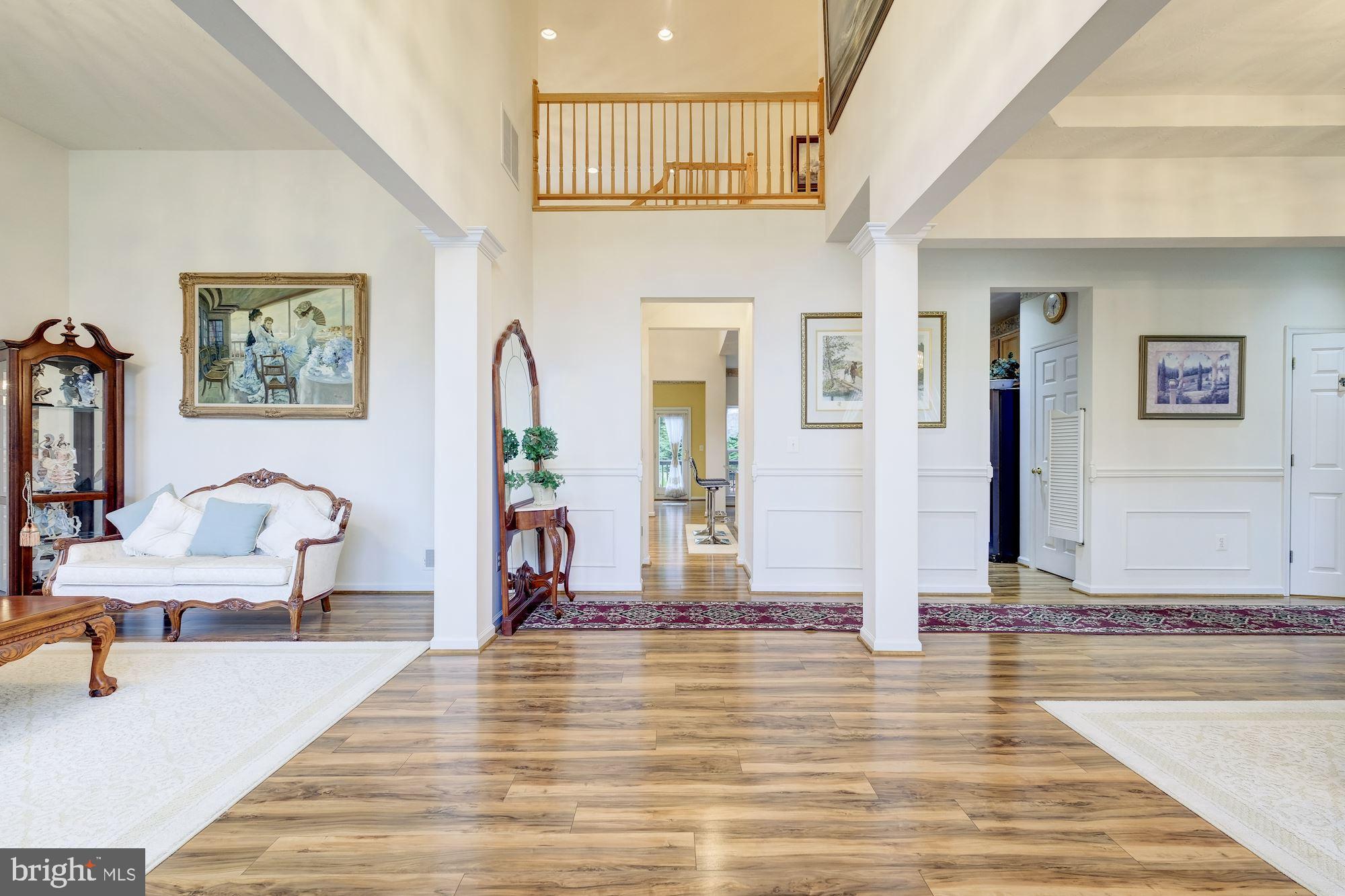 12906 Tower Road Thurmont, MD 21788 - Photo 4 of 86 Two Story Foyer