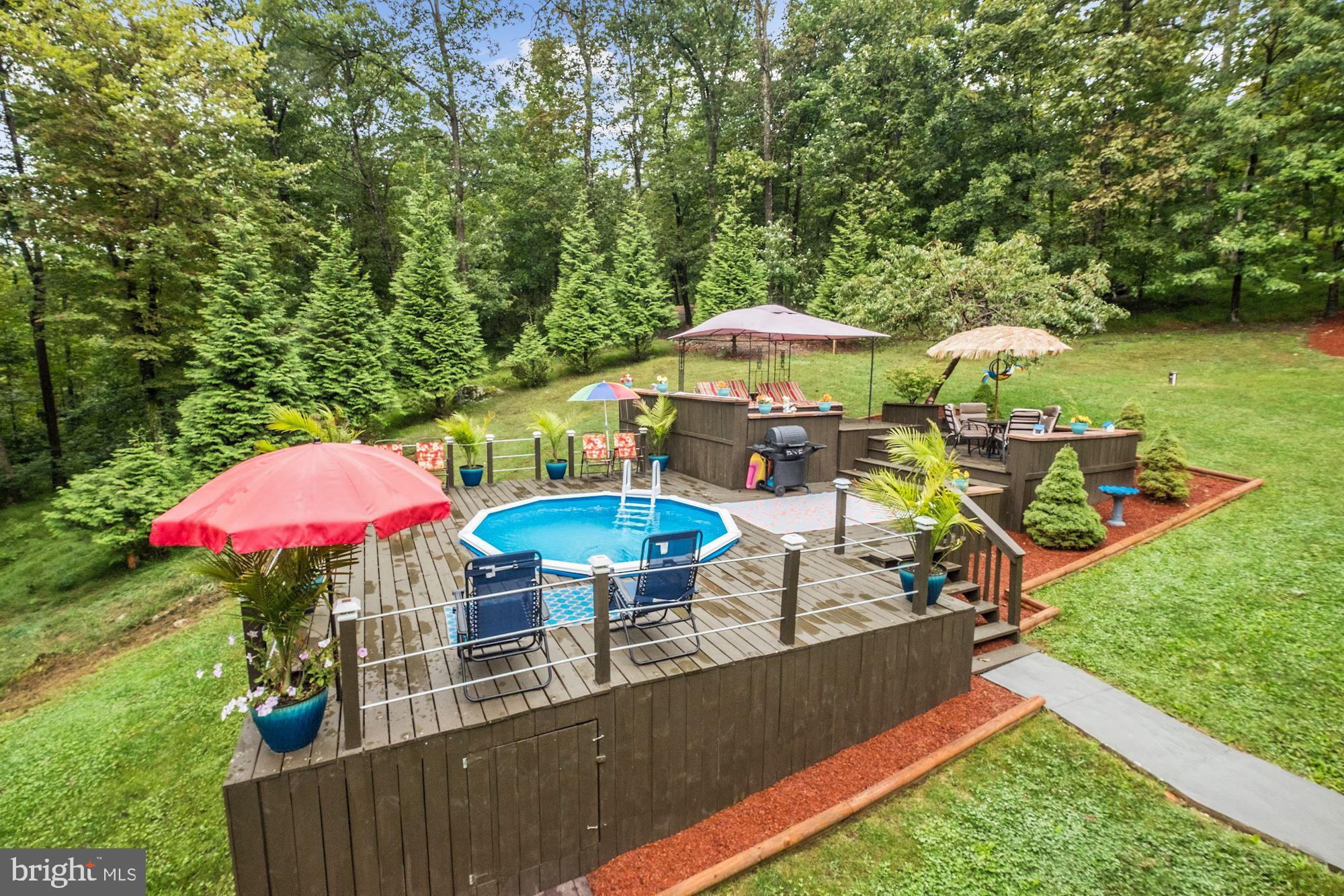 12906 Tower Road Thurmont, MD 21788 - Photo 56 of 86 Pool | Tiered Deck