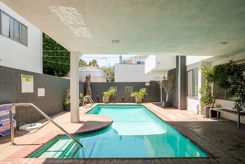 419 North Oakhurst Drive, Unit 102 Beverly Hills, CA 90210 - Photo 23 of 26