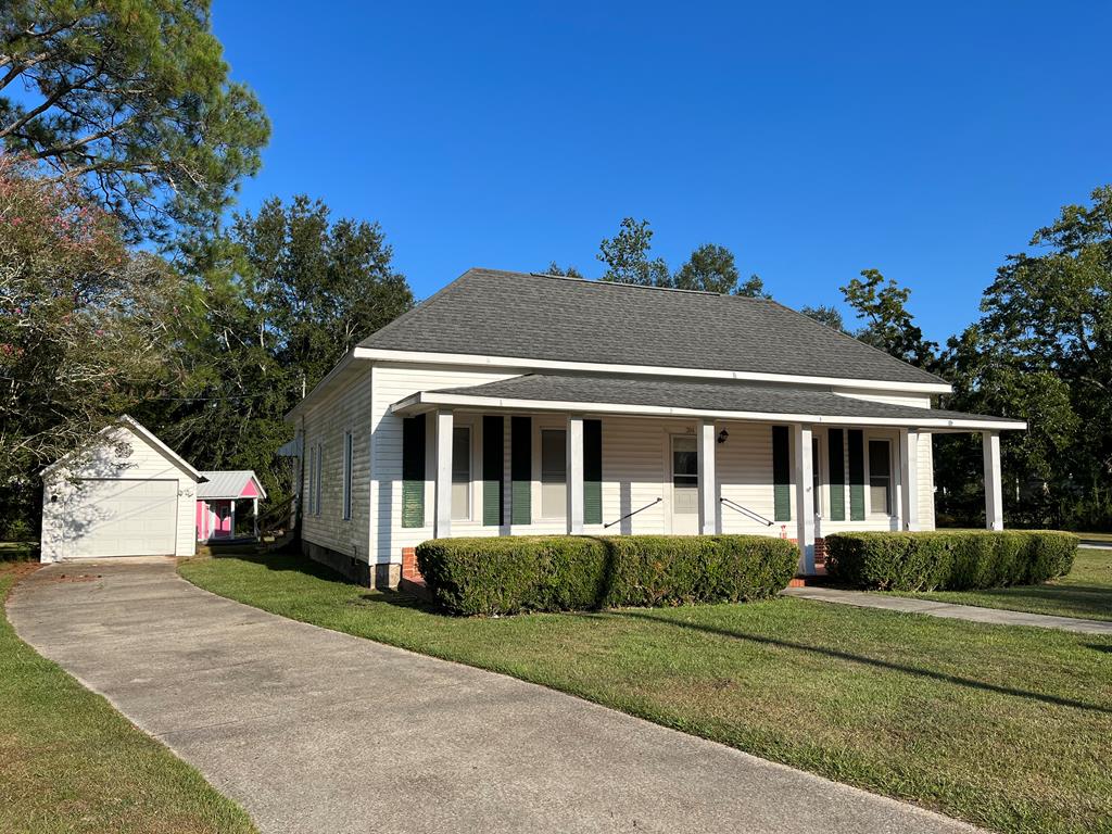 304 North Ripley Street Samson, AL 36477 - Photo 1 of 20 Main View