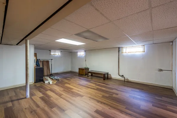 $272,500 | 2203 Gilboa Avenue, Zion, IL 60099