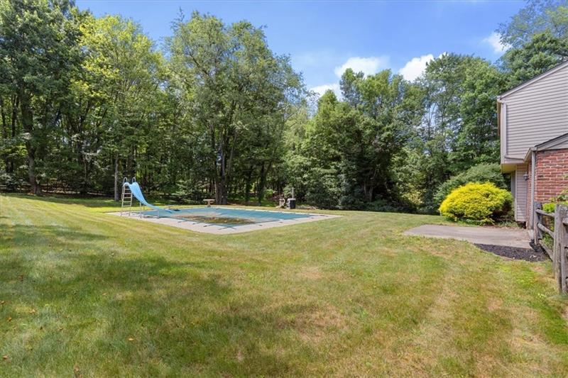 116 Foxglove Road Baden, PA 15005 - Photo 37 of 42 a view of outdoor space and yard