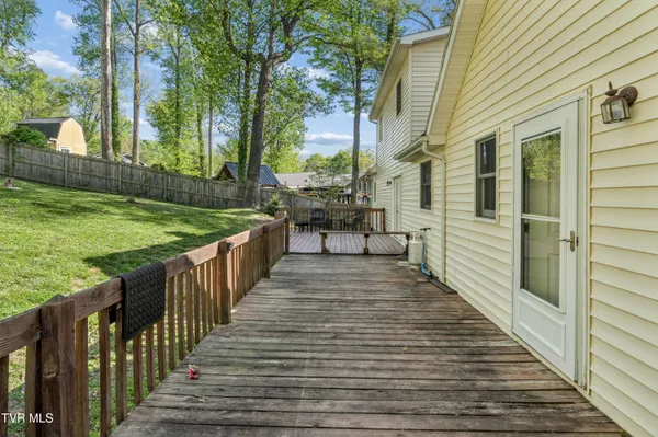 $469,900 | 802 Chestnut Avenue, Erwin, TN 37650
