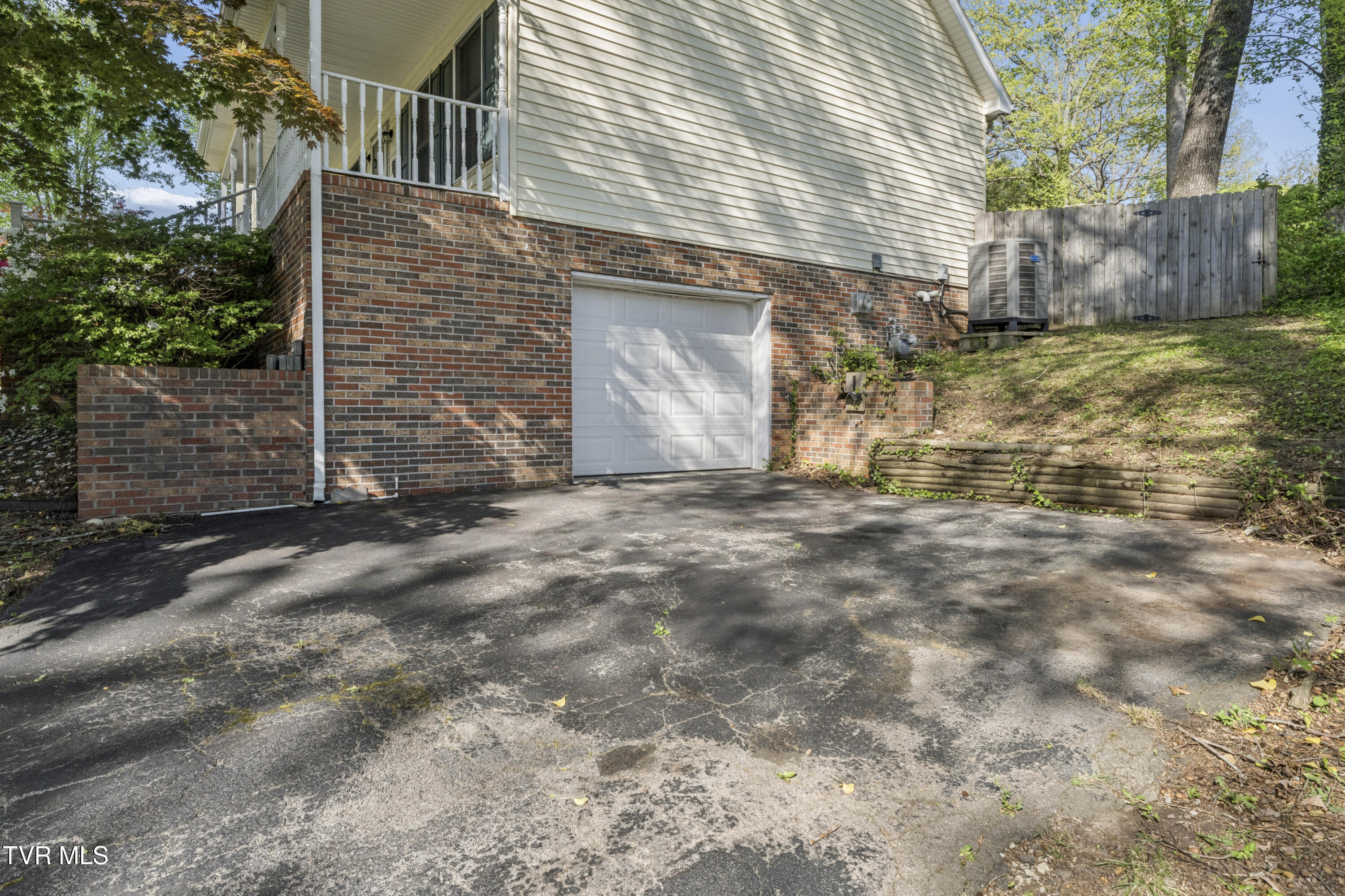 802 Chestnut Avenue Erwin, TN 37650 - Photo 62 of 78 ChestnutAve--60