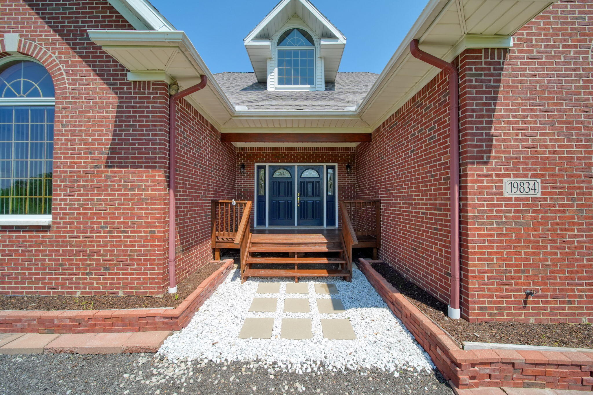 19834 Redman Road Milan, MI 48160 - Photo 4 of 54 4-web-or-mls-DSC04360_HDR 2