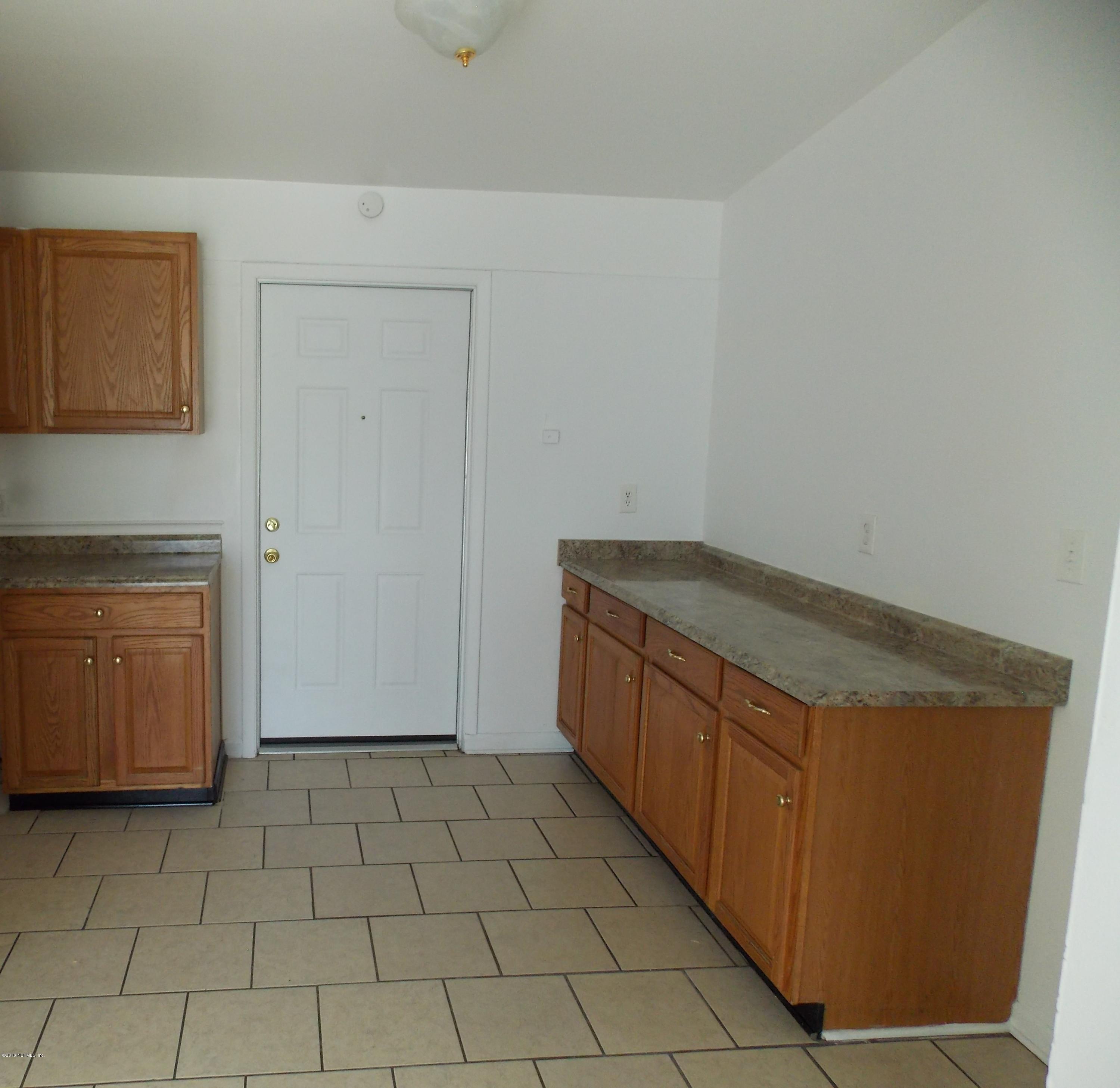 1935 Fouraker Road Jacksonville, FL 32210 - Photo 4 of 11 Kitchen Side Buffet