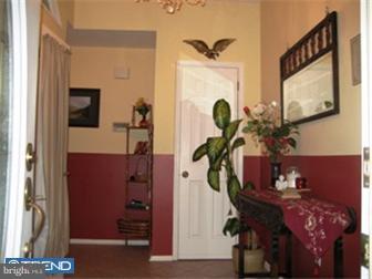 21 Abbott Road Hamilton, NJ 08690 - Photo 2 of 12