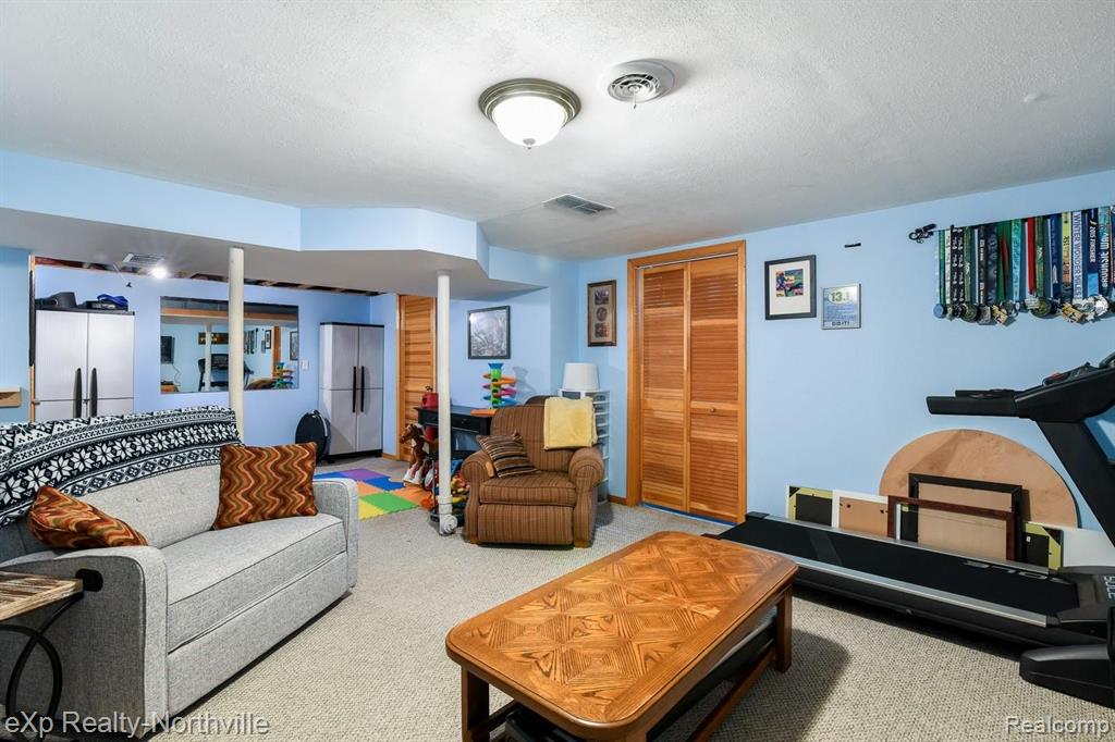 796 Bolinger Street Rochester Hills, MI 48307 - Photo 22 of 33