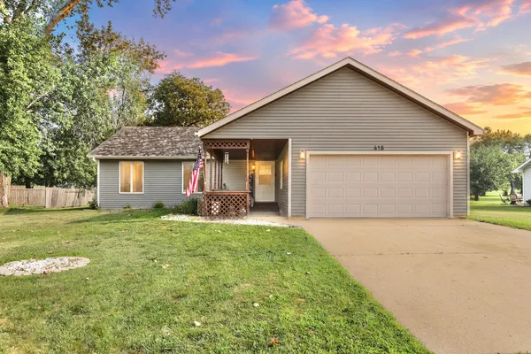$315,000 | 416 East North Railroad Street, Braceville, IL 60407