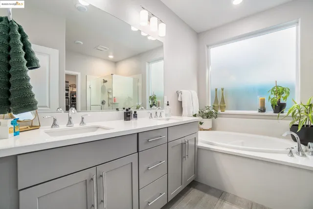 $819,500 | 927 Island Palm Way, Brentwood, CA 94513