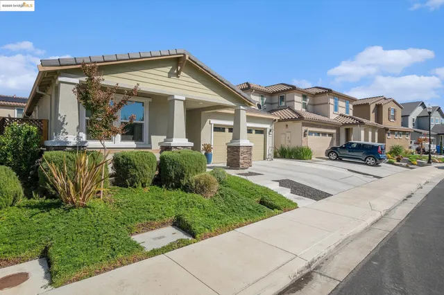 $819,500 | 927 Island Palm Way, Brentwood, CA 94513