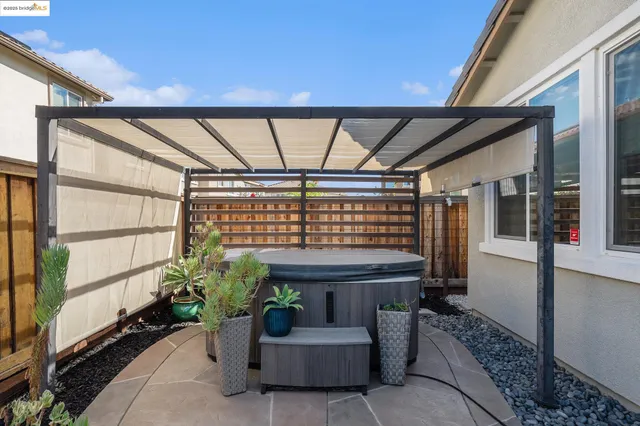 $819,500 | 927 Island Palm Way, Brentwood, CA 94513