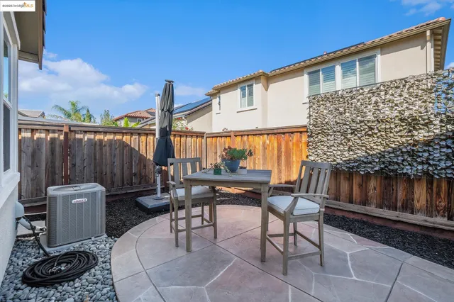 $819,500 | 927 Island Palm Way, Brentwood, CA 94513