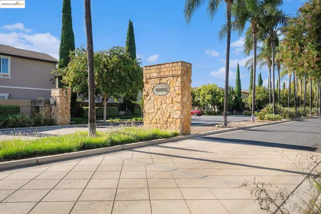 $819,500 | 927 Island Palm Way, Brentwood, CA 94513