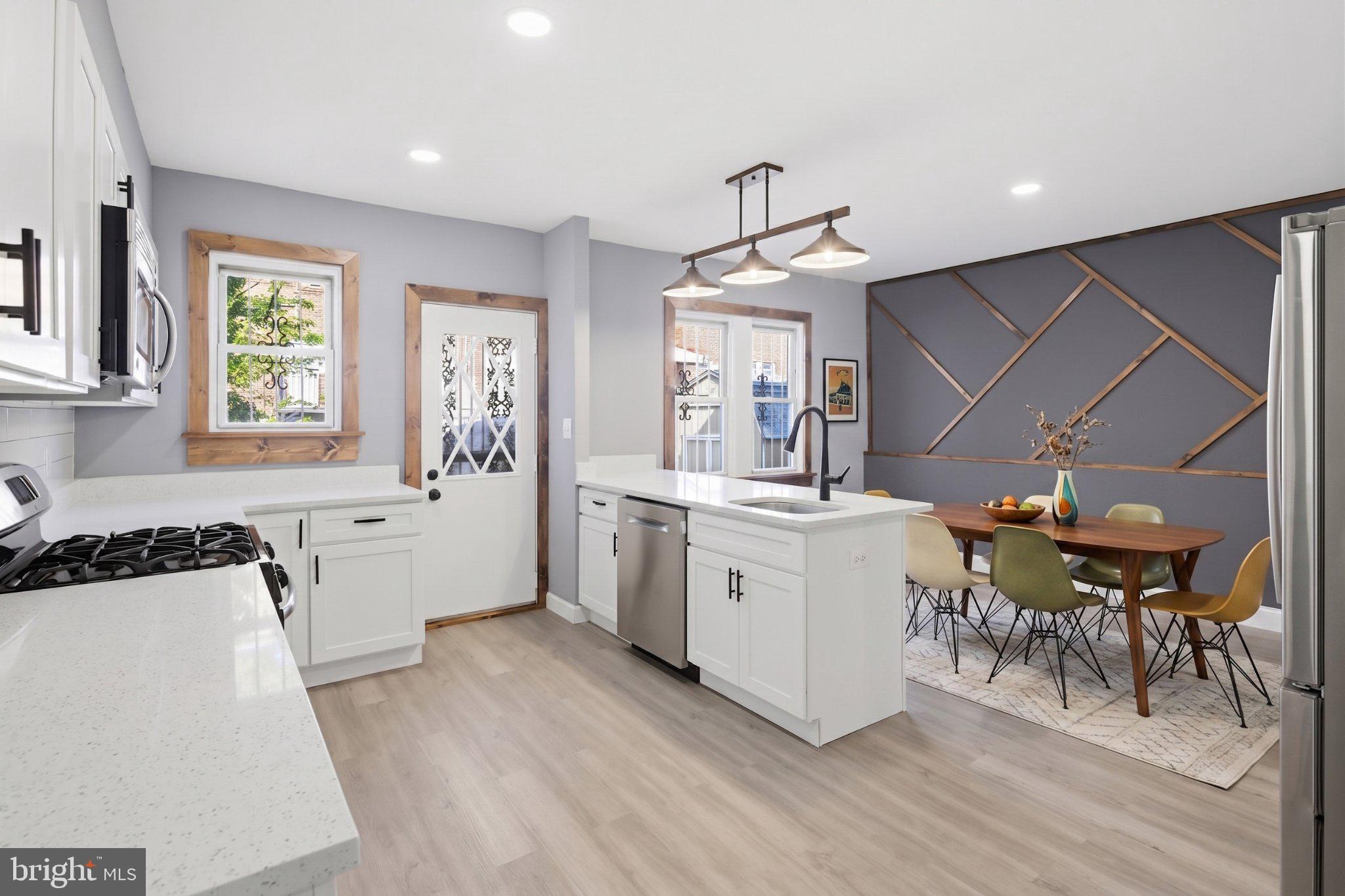 12 North Rosedale Street Baltimore, MD 21229 - Photo 17 of 25 Modern kitchen with stylish accents.
