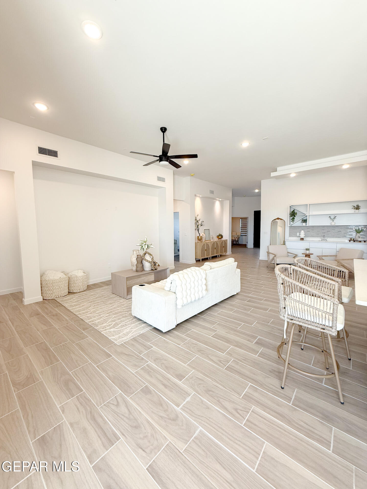 13292 Coldham Street El Paso, TX 79928 - Photo 8 of 18 1000105344