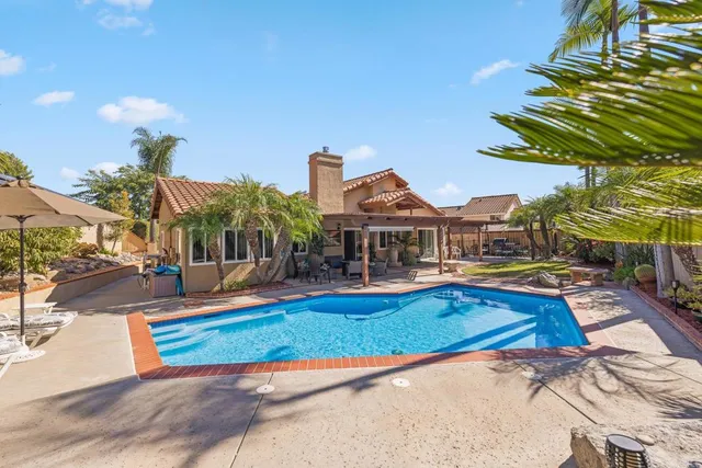 $1,287,000 | 11862 Calle Deposito, El Cajon, CA 92019