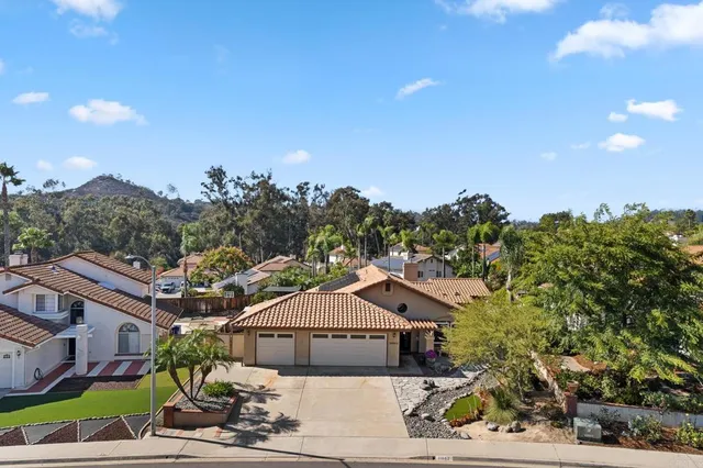 $1,287,000 | 11862 Calle Deposito, El Cajon, CA 92019