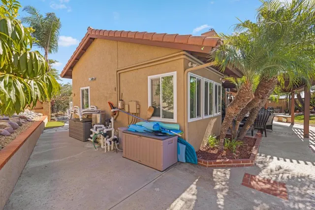 $1,287,000 | 11862 Calle Deposito, El Cajon, CA 92019