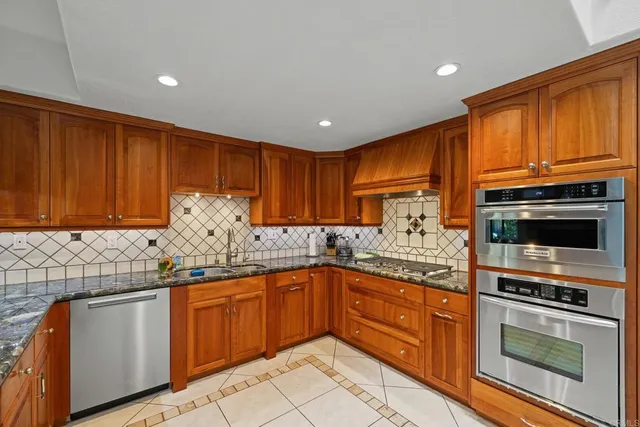 $1,287,000 | 11862 Calle Deposito, El Cajon, CA 92019