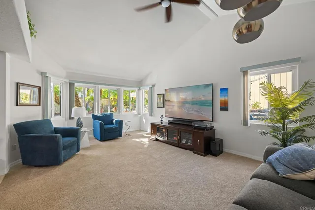 $1,287,000 | 11862 Calle Deposito, El Cajon, CA 92019