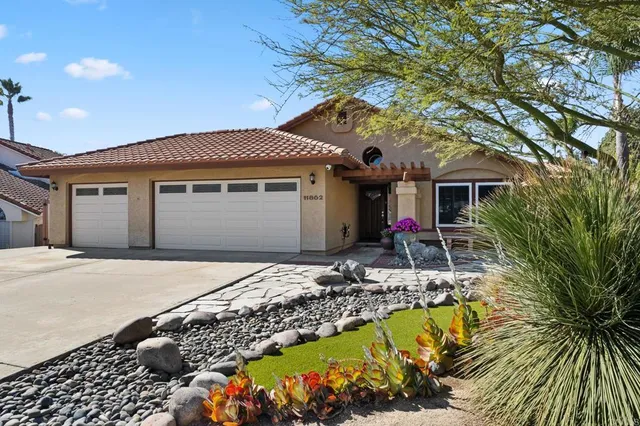 $1,287,000 | 11862 Calle Deposito, El Cajon, CA 92019