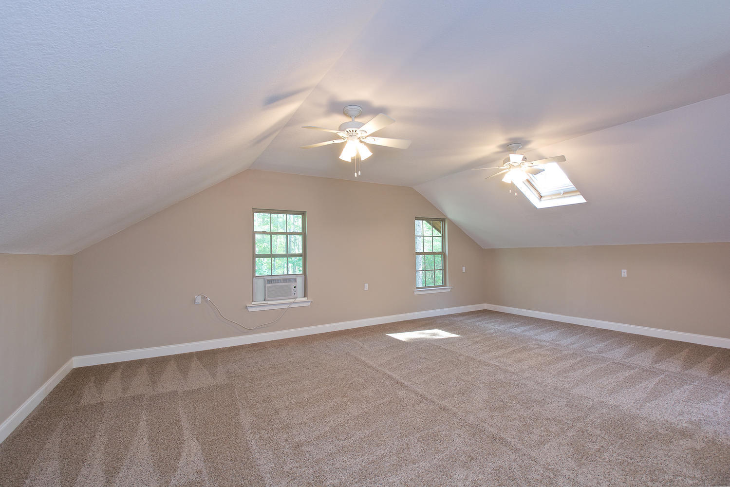 270 Price Road Reliance, TN 37369 - Photo 42 of 49 270 Price Rd Reliance TN 37369-large-035