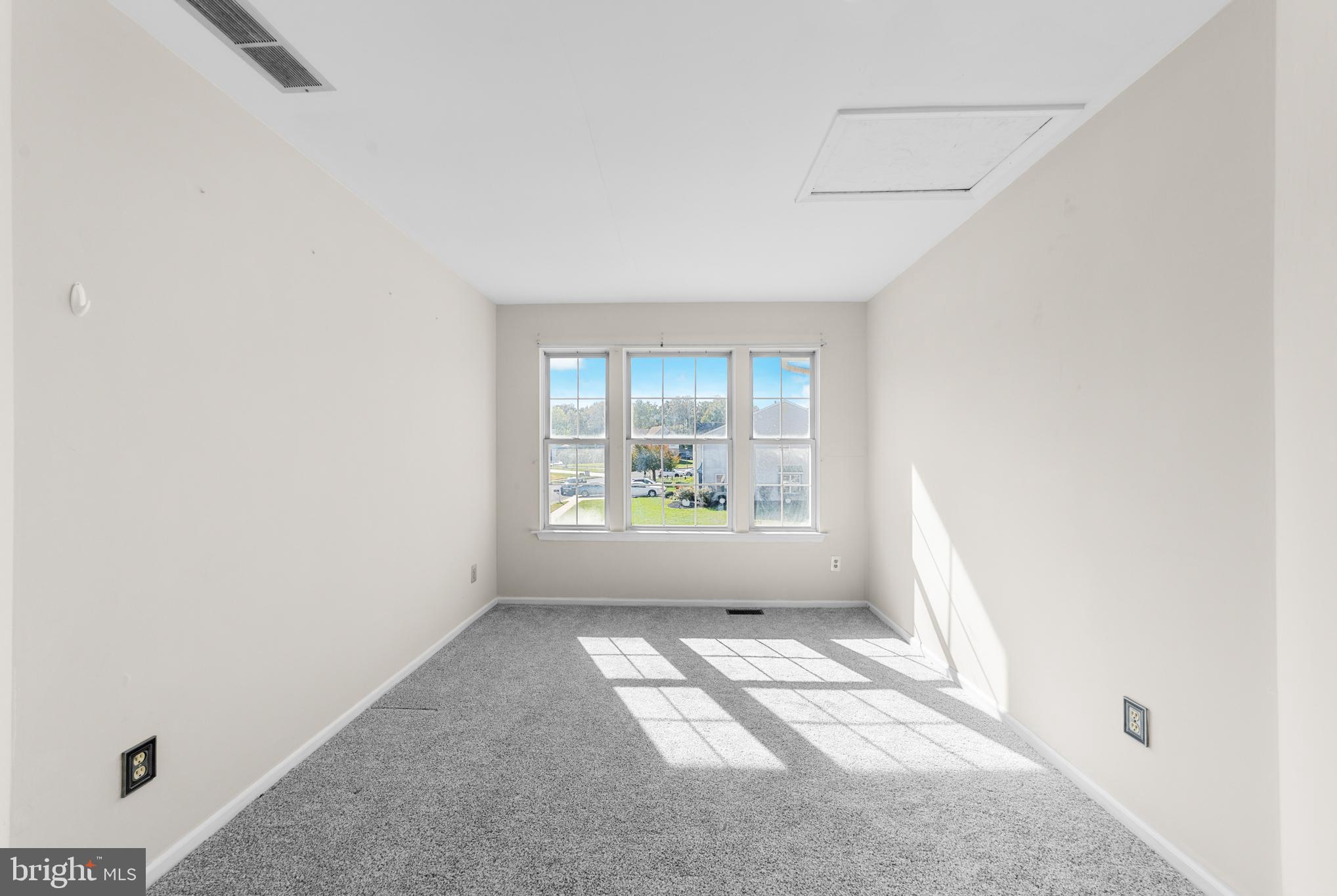50 Wildcat Branch Drive Sicklerville, NJ 08081 - Photo 18 of 33 an empty room with windows