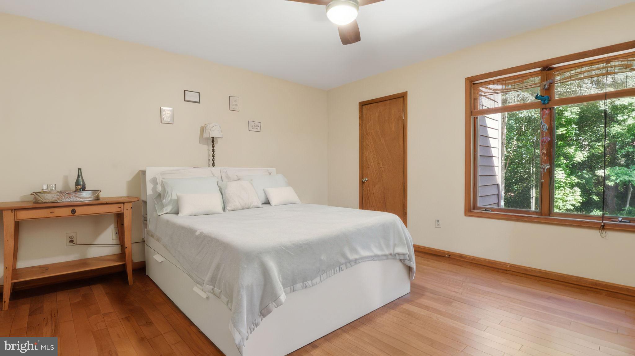 2185 Sams Creek Road Westminster, MD 21157 - Photo 22 of 56 Second Bedroom