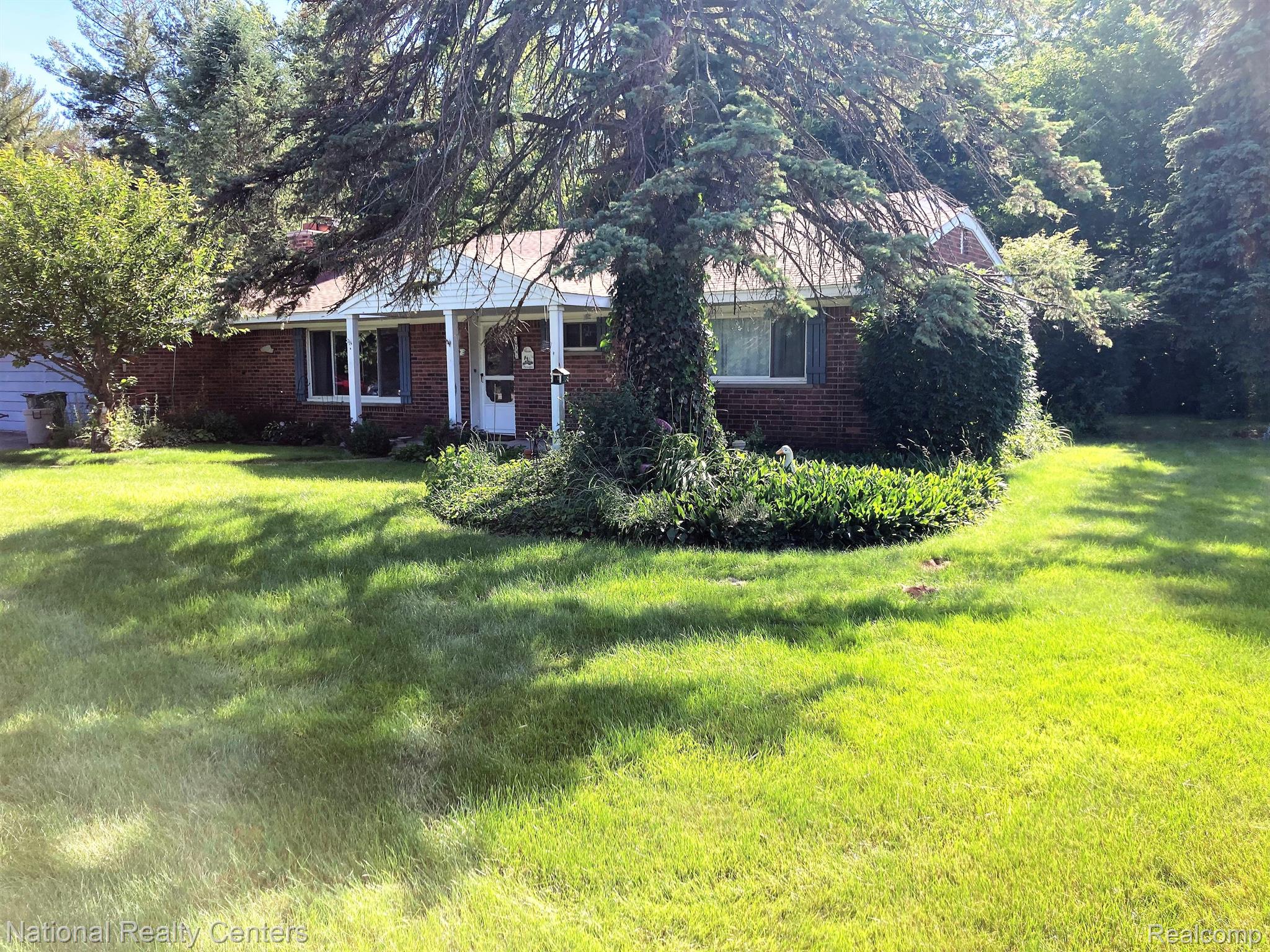 614 South Sheldon Road Plymouth, MI 48170 - Photo 36 of 46 Front Yard