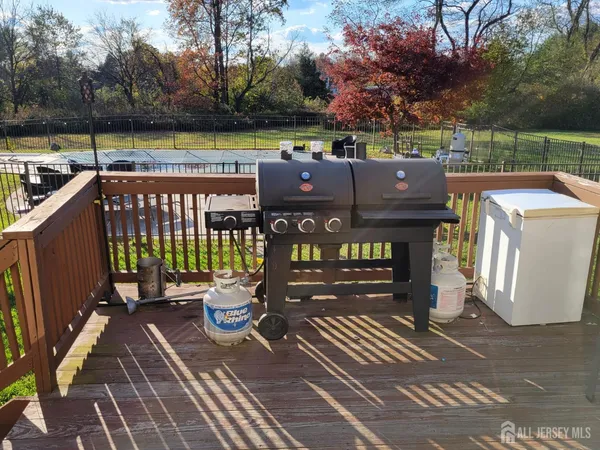 $5,500 | 2 Groendyke Circle, Millstone Township, NJ 08535