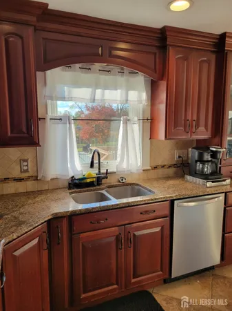 $5,500 | 2 Groendyke Circle, Millstone Township, NJ 08535