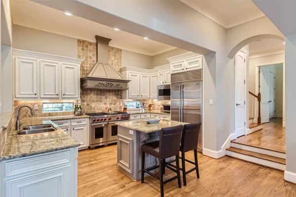 $11,000 | 2390 West 8th Street, Austin, TX 78703