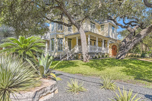 $11,000 | 2390 West 8th Street, Austin, TX 78703