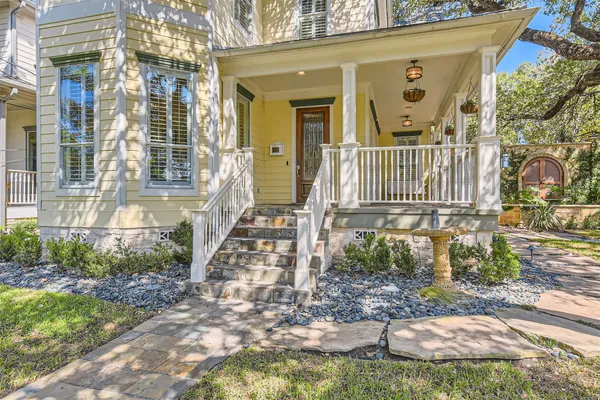 $11,000 | 2390 West 8th Street, Austin, TX 78703