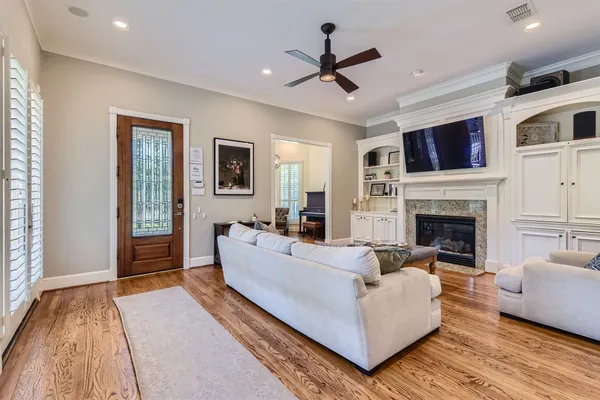 $11,000 | 2390 West 8th Street, Austin, TX 78703