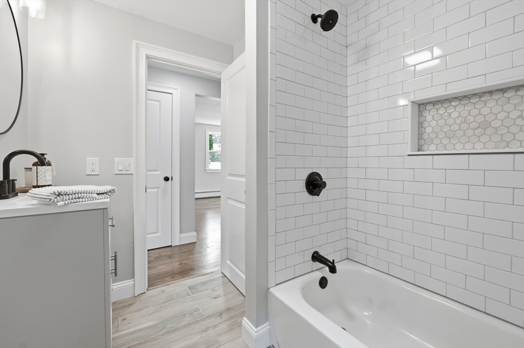 173 Orient Street Worcester, MA 01604 - Photo 13 of 42