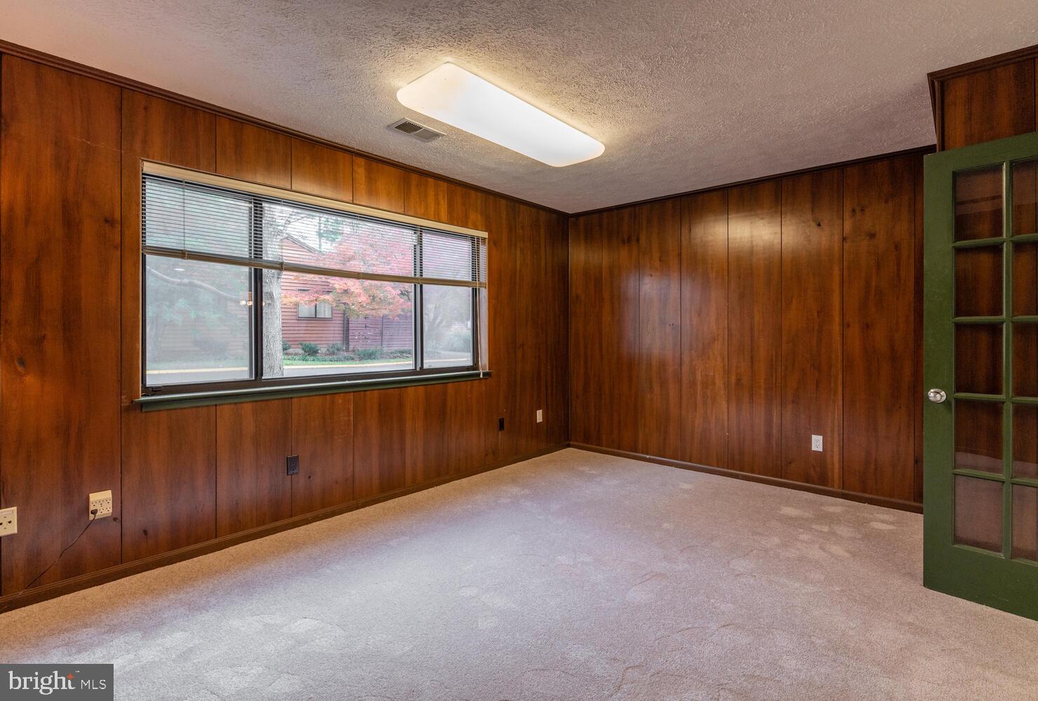 2100 South Bay Lane Reston, VA 20191 - Photo 17 of 43 Large Home Office / Library