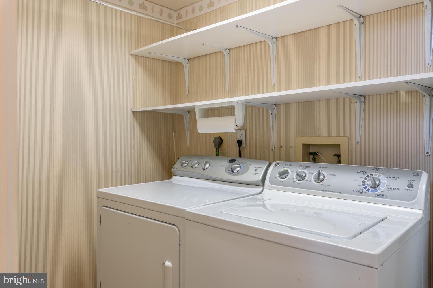 2100 South Bay Lane Reston, VA 20191 - Photo 30 of 43 Bedroom Level Laundry Room