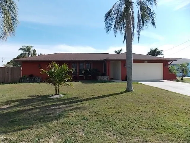 $299,000 | 854 Southeast 41st Street, Cape Coral, FL 33904