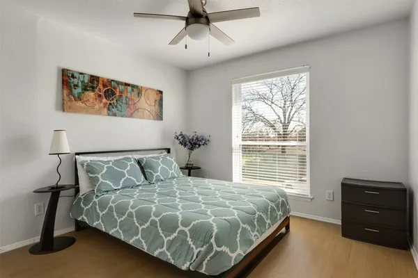 $1,400 | 2401 Manor Road, Unit 209, Austin, TX 78722
