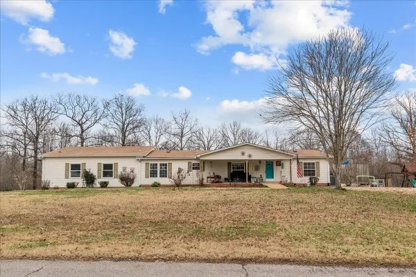 $259,900 | 305 Landfill Road, Waverly, TN 37185