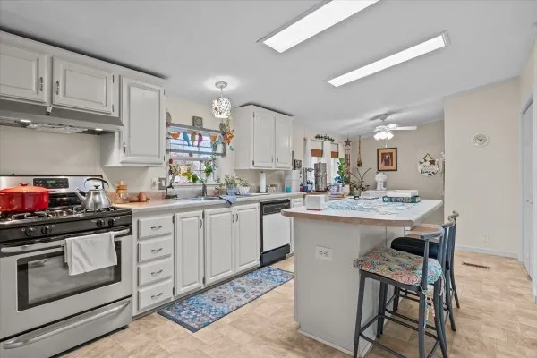 $259,900 | 305 Landfill Road, Waverly, TN 37185