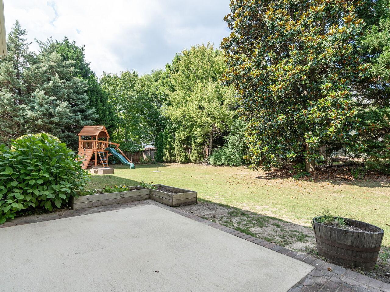 5404 Glorietta Circle Raleigh, NC 27613 - Photo 5 of 39 Photo #5