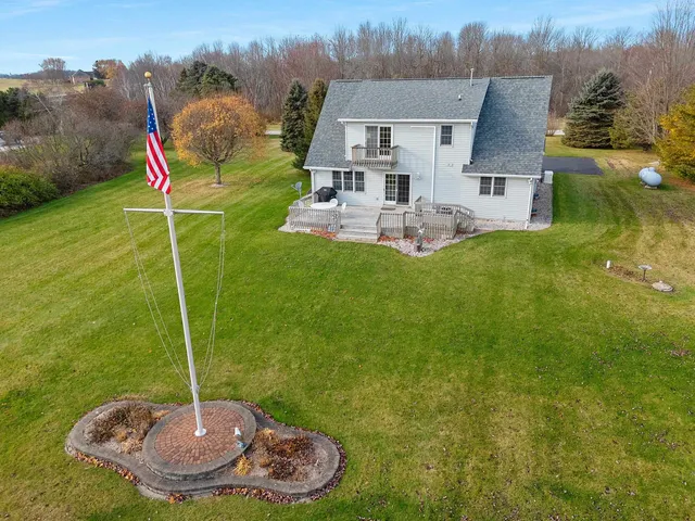 $599,900 | N1356 Lakeshore Road, Kewaunee, WI 54216