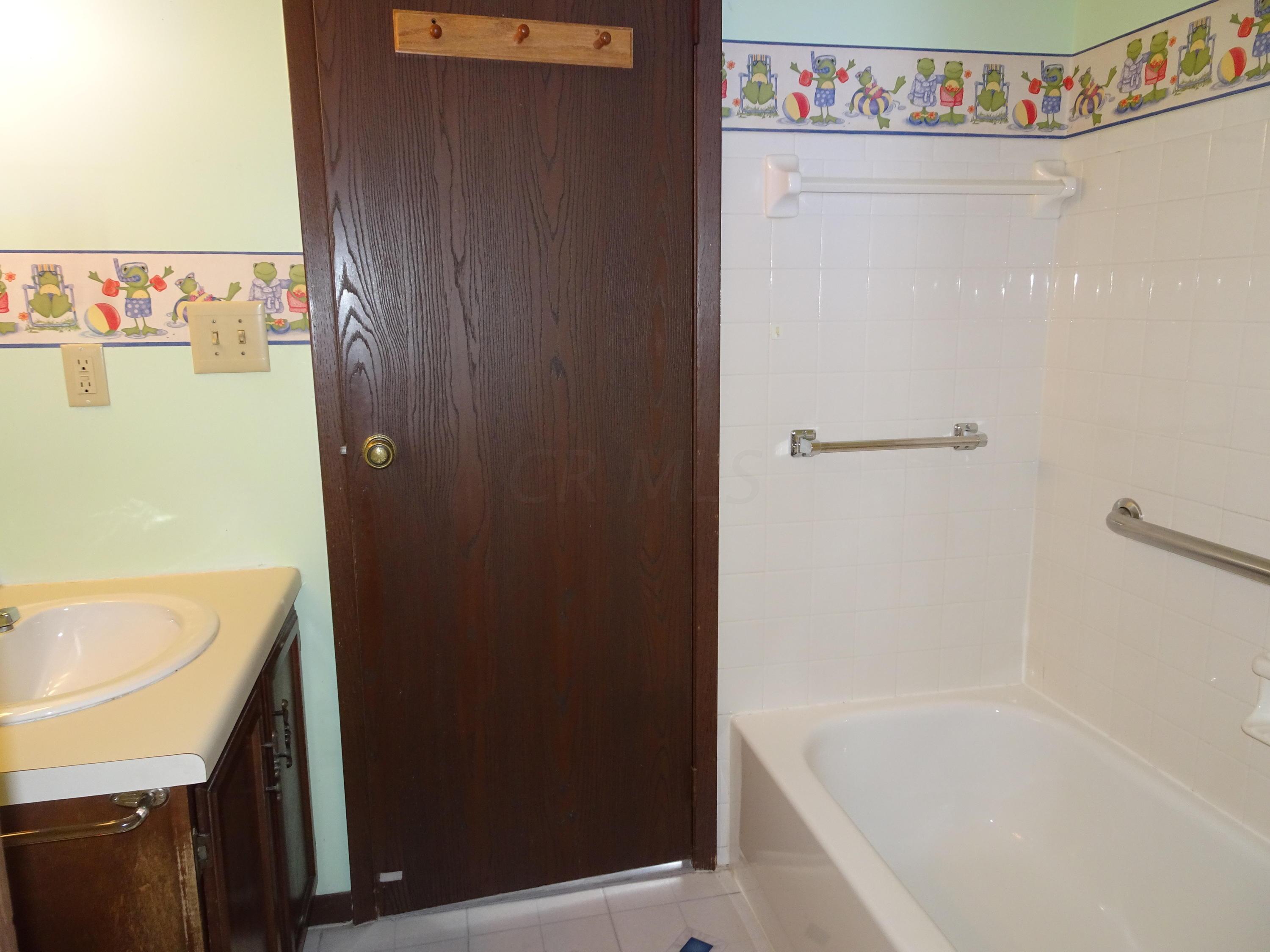 220 Lonepine Road Delaware, OH 43015 - Photo 18 of 26 Gallery Image 18