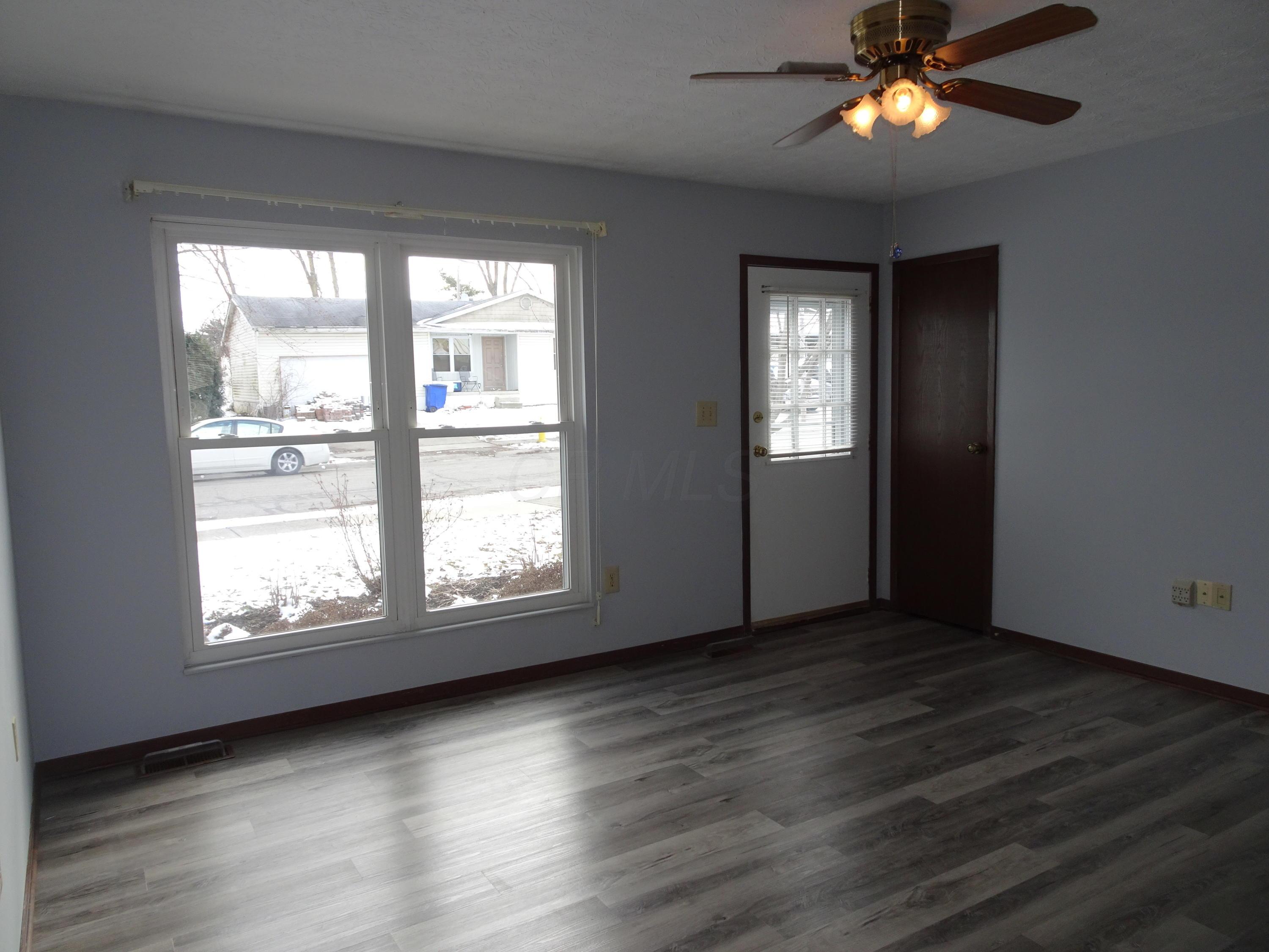 220 Lonepine Road Delaware, OH 43015 - Photo 2 of 26 Gallery Image 2
