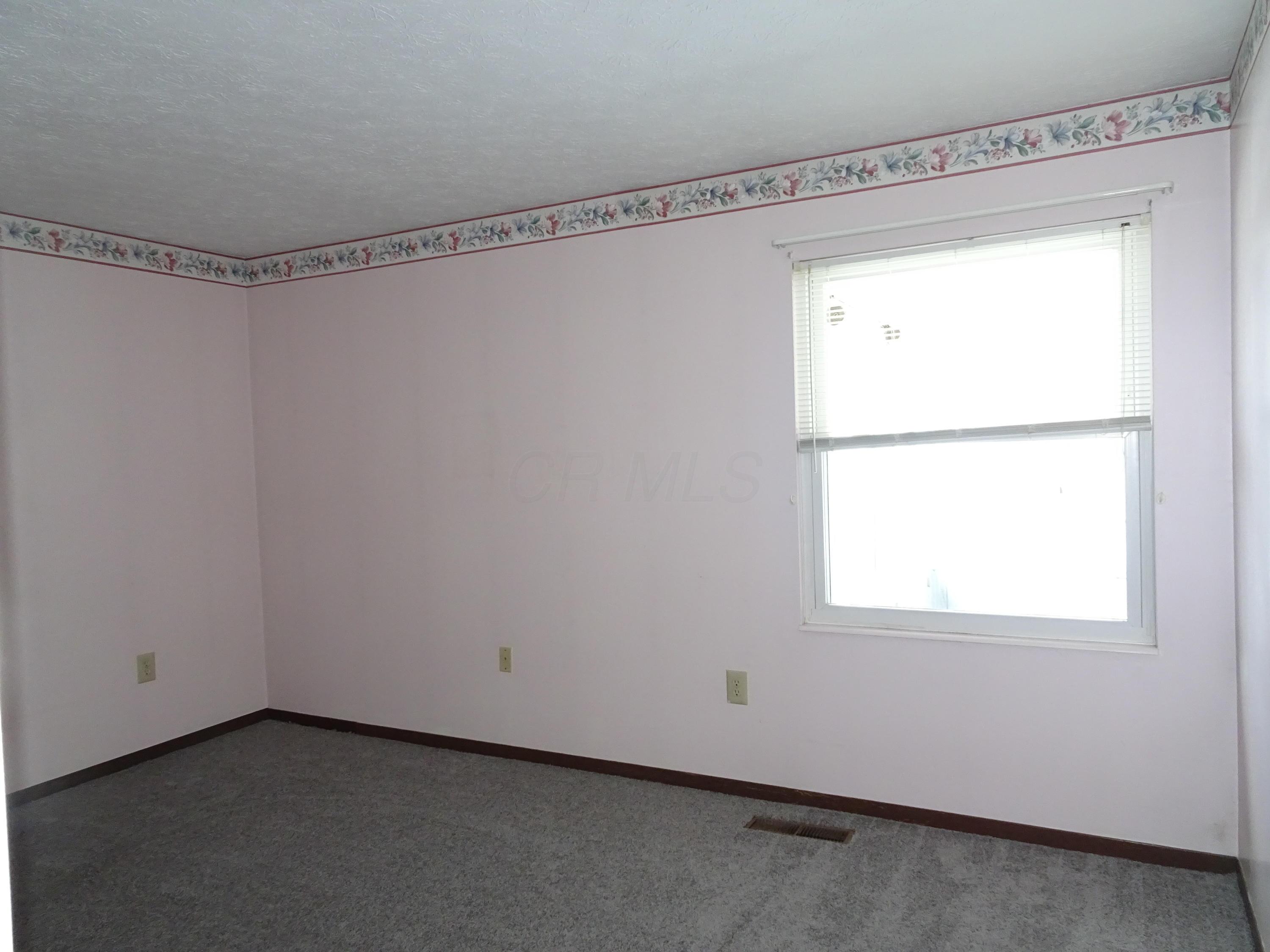 220 Lonepine Road Delaware, OH 43015 - Photo 10 of 26 Gallery Image 10
