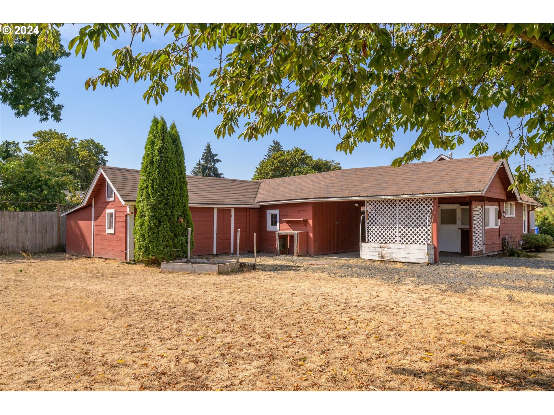 91019 South Coleman Street Eugene, OR 97408 - Photo 24 of 29 a house with a outdoor space