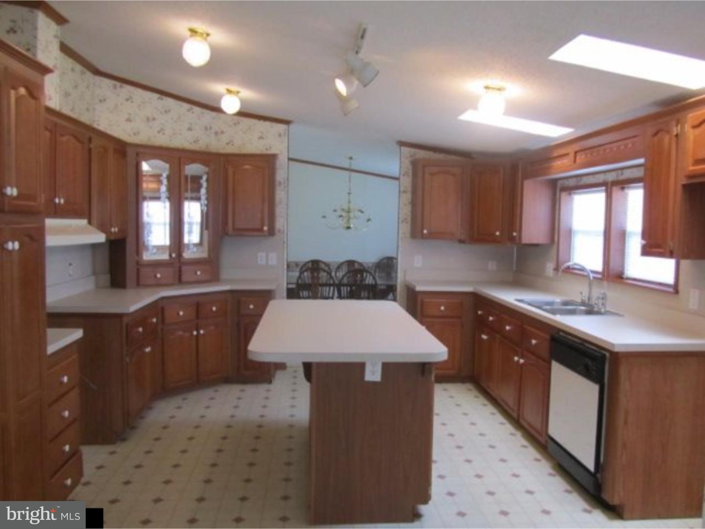 415 North Burlington Road Bridgeton, NJ 08302 - Photo 5 of 12 Gallery Image 5